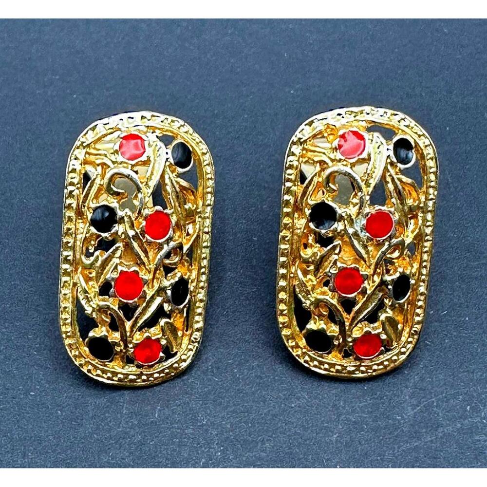Earrings Elegant Gold Tone Vintage Clip with Red and Black Accents